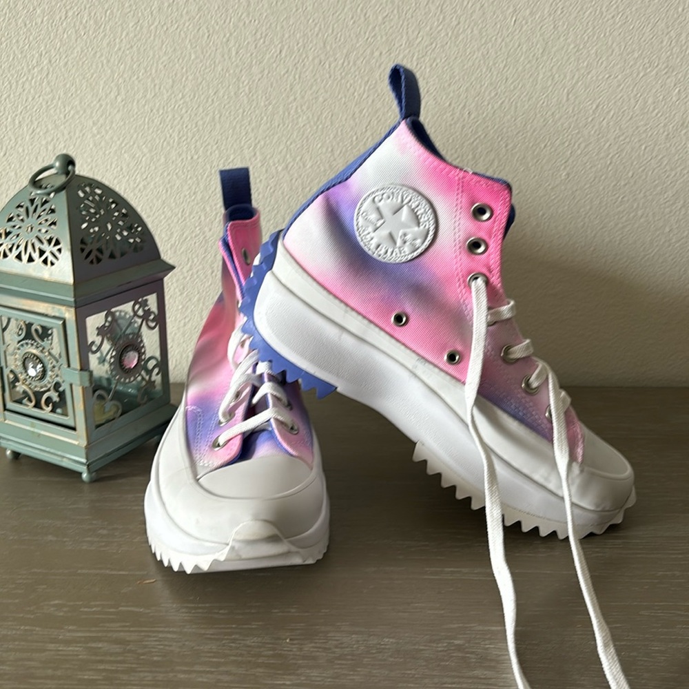 BRAND New Converse Platform Sneakers